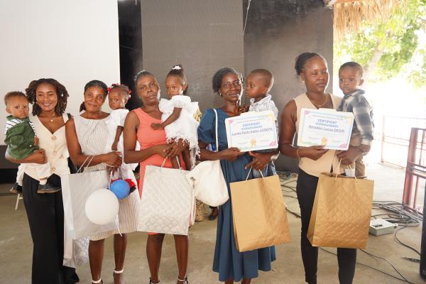 j9_hinche_graduation