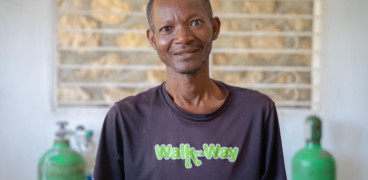Therome Chery, patient atteint de tuberculose (TB) au Pavillon Thomas J. White de l'hôpital Bon Sauveur à Cange.